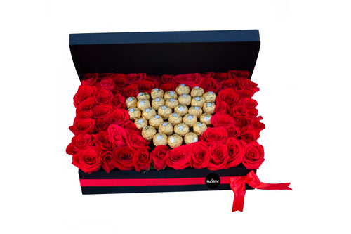 CAJA ROSAS CON CORAZÓN DE FERREROS