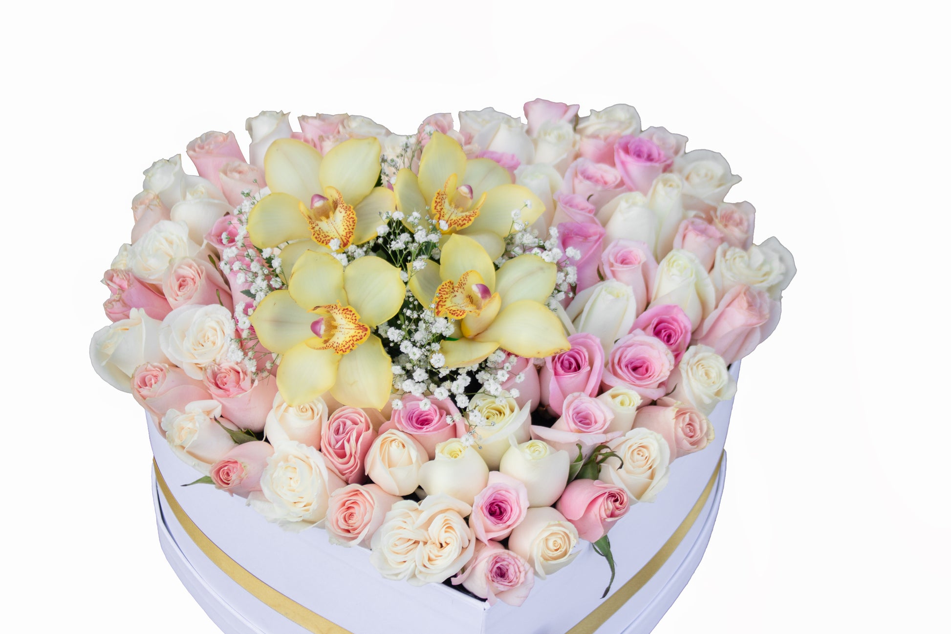 CORAZÓN DE ROSAS BLANCAS Y ROSADAS