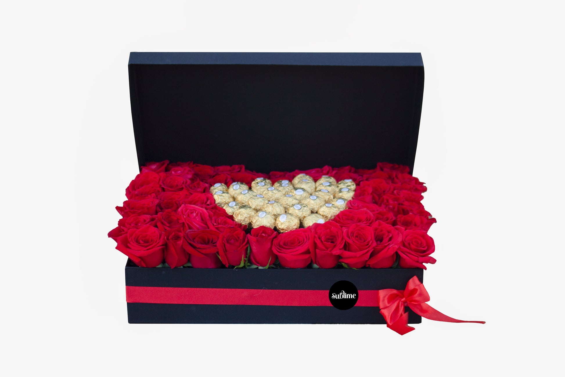 CAJA ROSAS CON CORAZÓN DE FERREROS